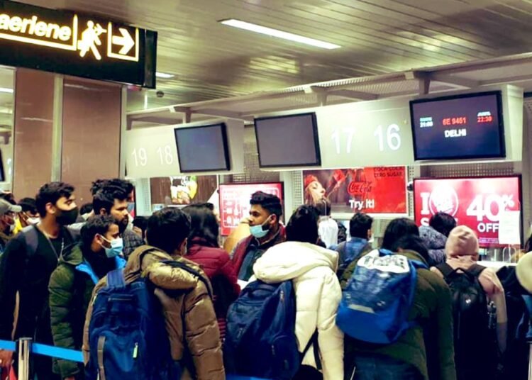 Students in Ukraine, parents back home panic as India asks its citizens to leave Kharkiv immediately
