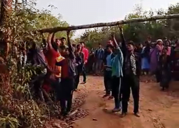 Five Jaiñtia villages against landfill, Mooshutsdai barricaded