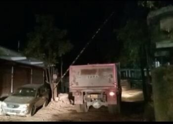 Stone transporters enjoy free ride through Ri-Bhoi forest gate