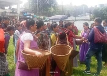 Action on plastics: Residents adopt eco-friendly alternatives to shop