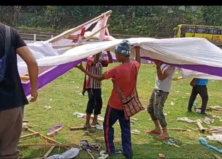 Community comes together to repair damage ahead of service