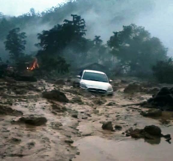 NH 6 blocked in Ratacherra due to landslides
