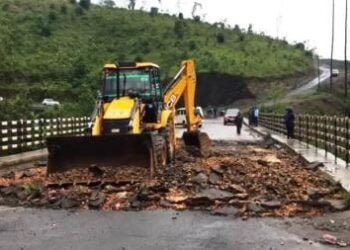 Bridge cracks force closure of Mawlai By-Pass