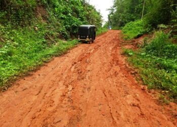 Ri-Bhoi villagers struggle through muddy roads
