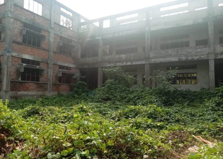 Unfinished school fails children of Siju