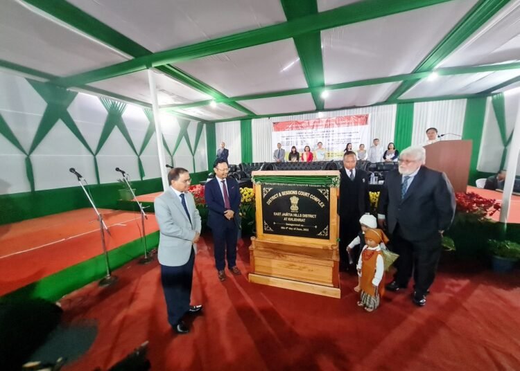 Public duty should be discharged ‘namelessly’