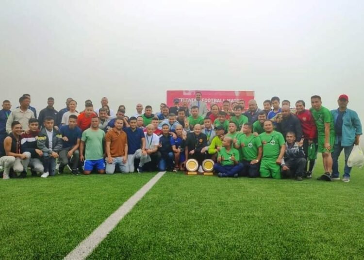 Cops beat scribes in friendly football match