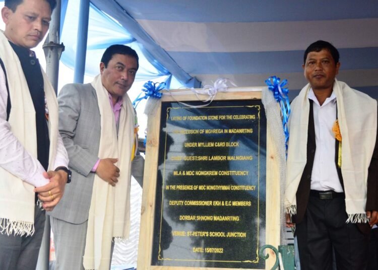 Madanrting to reap benefits from MGNREGS