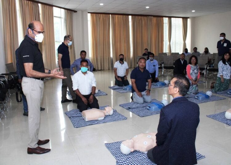 Hands-on CPR training programme held