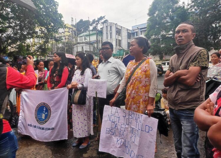 Financial crisis not unique to Meghalaya: Mukul