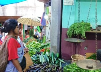 Rising vegetable prices, traders blame crop damage