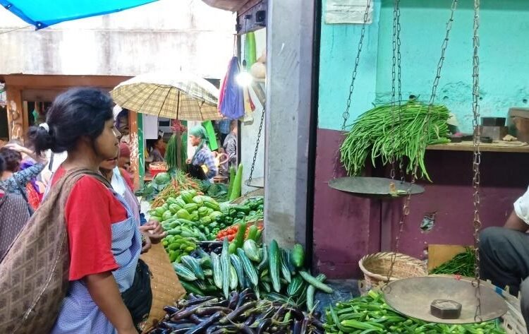 Rising vegetable prices, traders blame crop damage