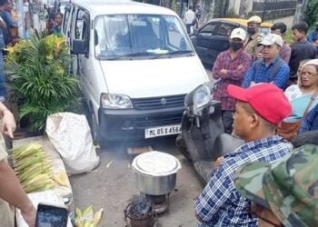 DC tasks committees to remove hawkers from city streets