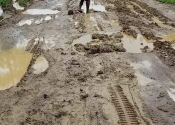 Chokpot to Khakiza road an absolute shambles