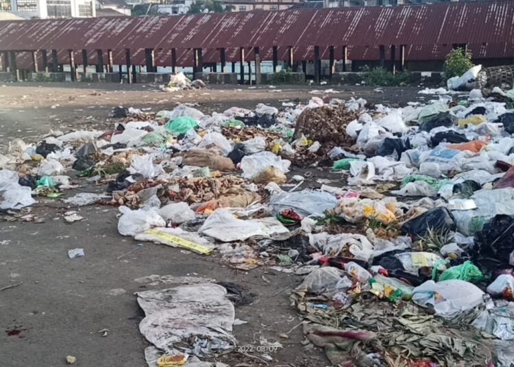 Jaiñtia traders rue failure to shift Jowai garbage