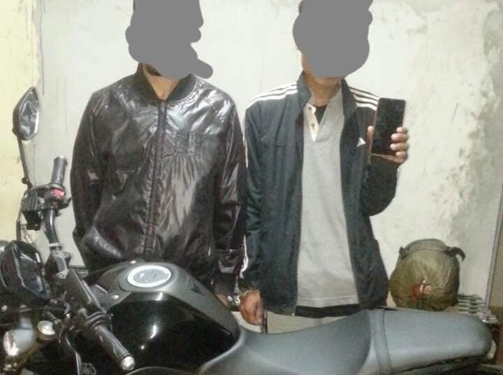 Two mobile snatchers arrested in city