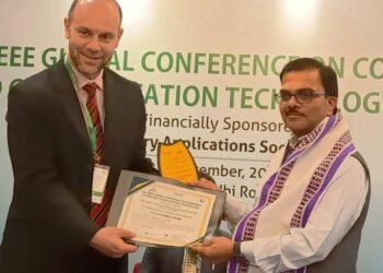 NEHU VC receives Elite Academic Award 2022