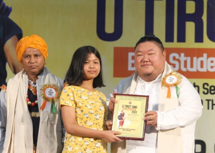 Longkumer lauds Conrad, mum on pull out