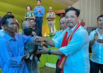 North Garo Hills farmers, youth receive funds, piglets