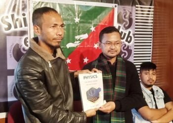 Local lecturer pens book to make physics easier on students