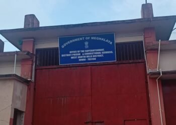 5 jail staff arrested for lapses