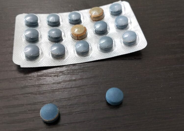 54 students fall ill after having folic acid tablets