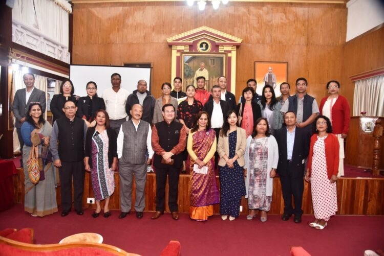 First Lady urges officials to assist traditional weavers