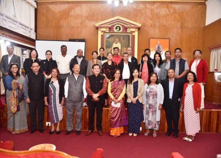 First Lady urges officials to assist traditional weavers