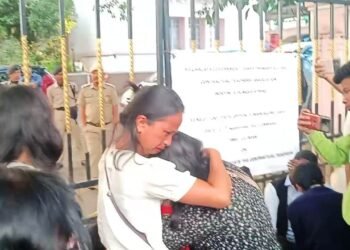 Contractual teachers call off protest