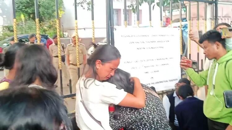 Contractual teachers call off protest