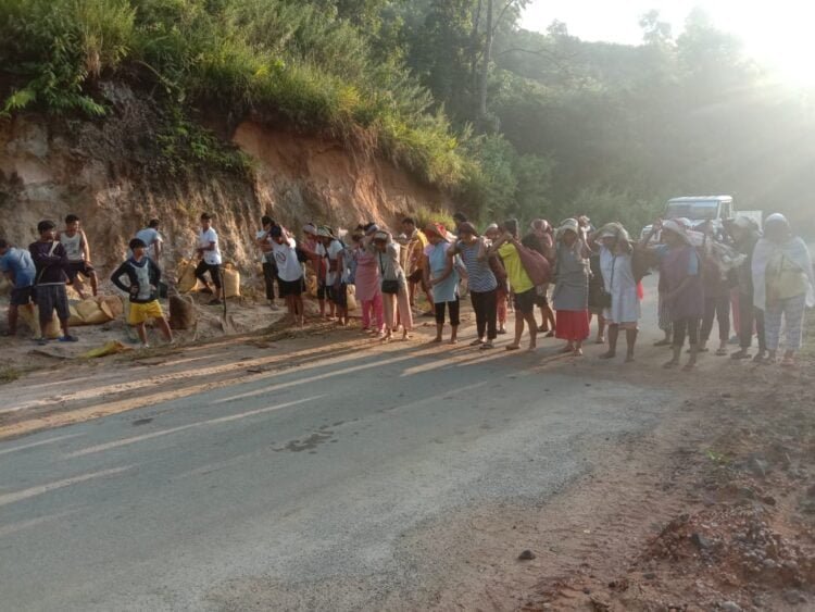 WKH villagers lift weights but not like you know it