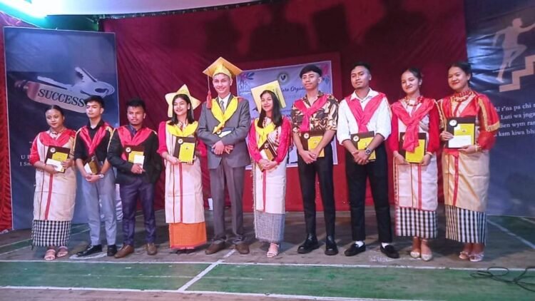 Meritorious students felicitated in Jowai