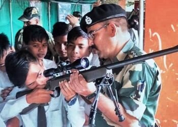 BSF displays weapons in Bakur