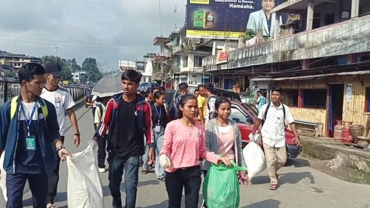 NSS at Ri-Bhoi College cleans up Nongpoh