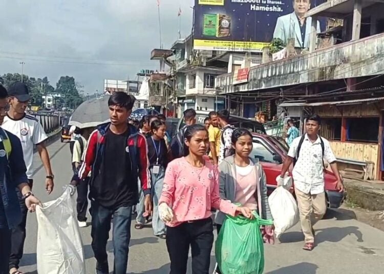 NSS at Ri-Bhoi College cleans up Nongpoh