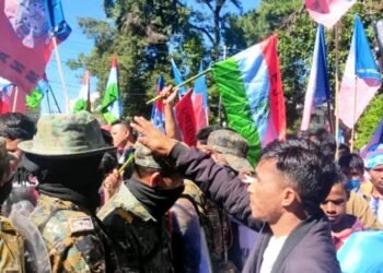 Pressure groups defy ban on rallies, march to Secretariat with demands