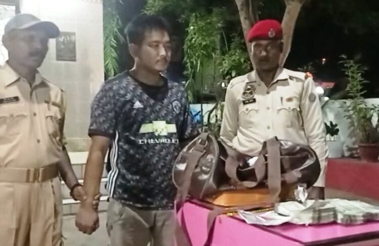 Rs 2 lakh fake currency seized by cops, 1 arrested