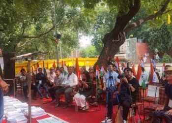 Arunachal team protesting in Delhi wants 5-minute audience with PM