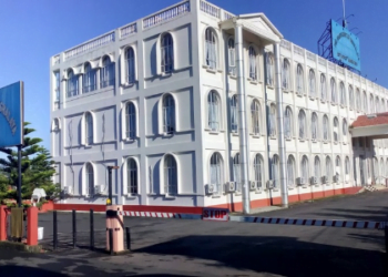 HC stays erection of boundary pillars