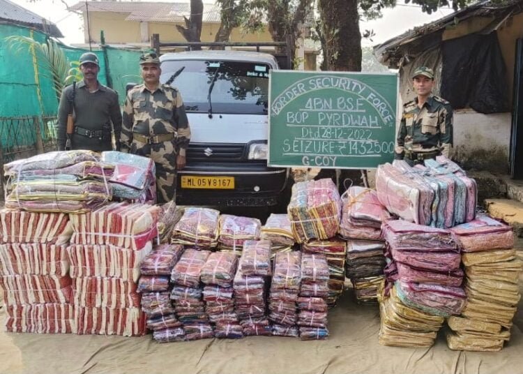 BSF arrests 1 Bangladeshi smugglers, goods seized