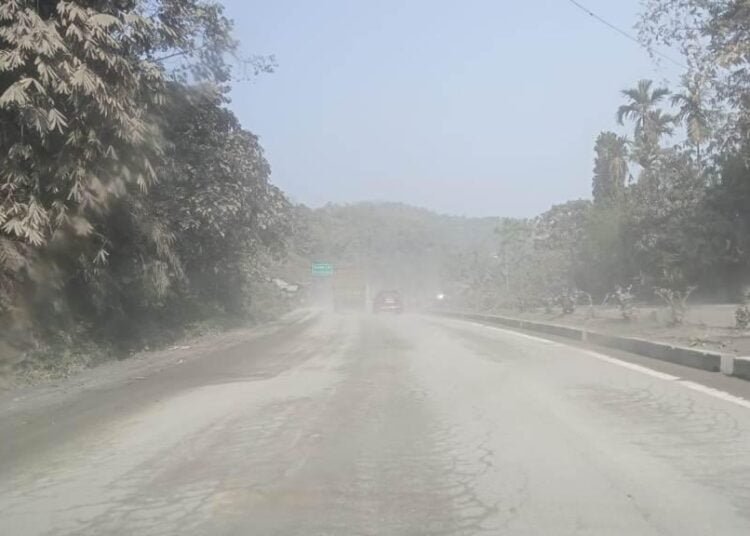 Villagers left furious by weighbridge dust