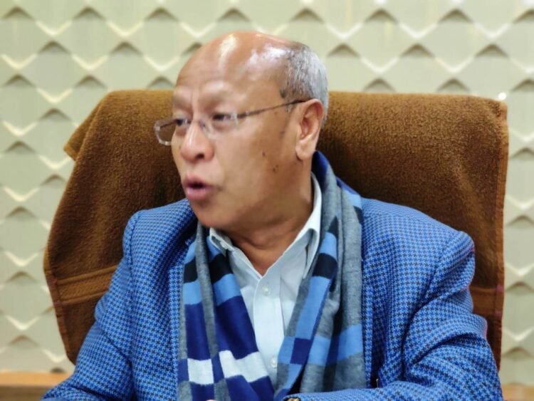 He seems to be a psycho: Tynsong on Gokhale