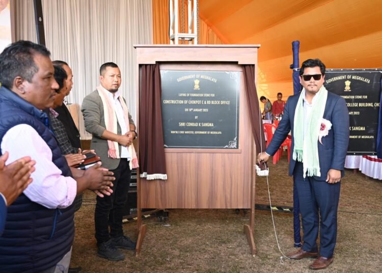 Base laid for construction of block office, college in Chockpot