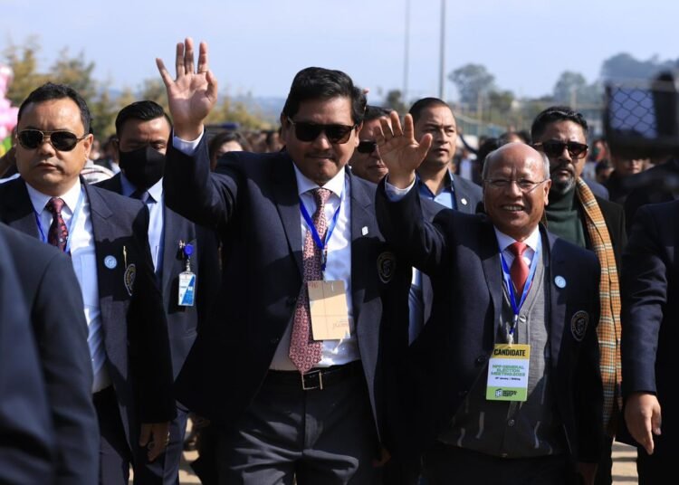 Conrad sticks to South Tura