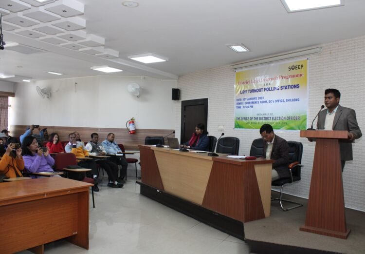 Voter participation discussed at outreach programme in city