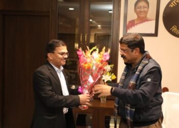 NEHU VC meets Union education minister