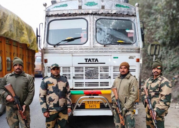 BSF foils smuggling bid, 20 cattle seized in EJH