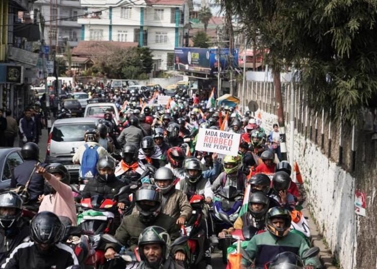 Trinamool students’ union leads bike rally against land scam