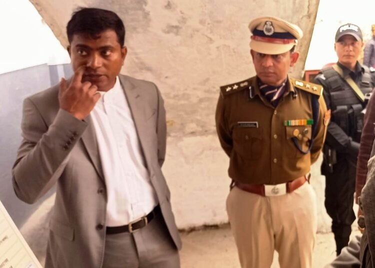 Proxy vote detected, polling booth officials replaced