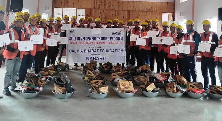 30 youth in mason trade felicitated